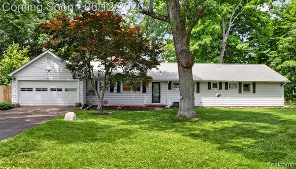 5831 Winans, Brighton, MI 48116
