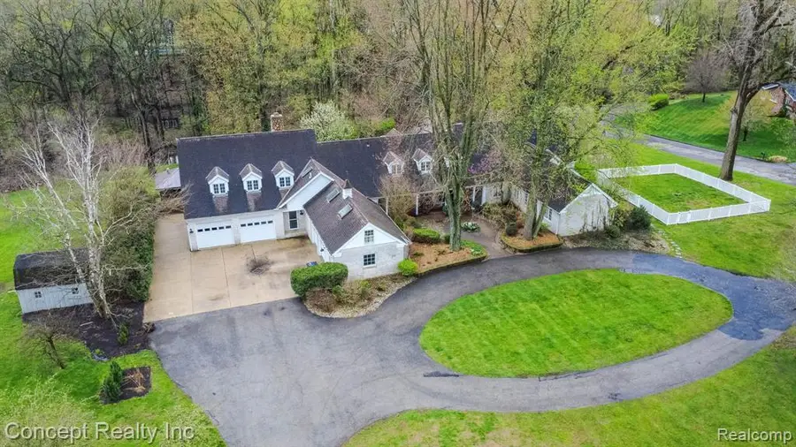 3215 Edgevale, Lambertville, MI 48144 - #3