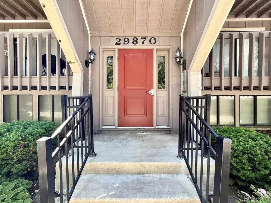 29870 W 12 Mile #703, Farmington, MI 48334 - #2