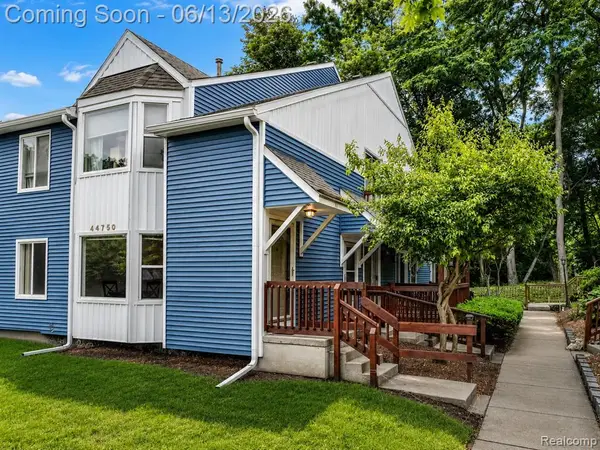 44750 Bayview #37, Novi, MI 48377