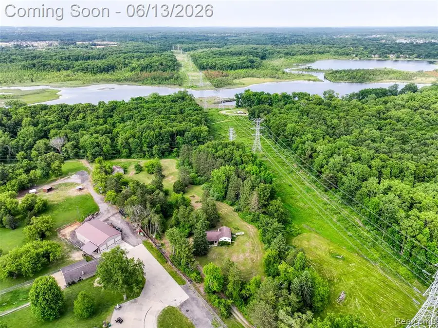 3020 Glengary, Commerce Township, MI 48382 - #2
