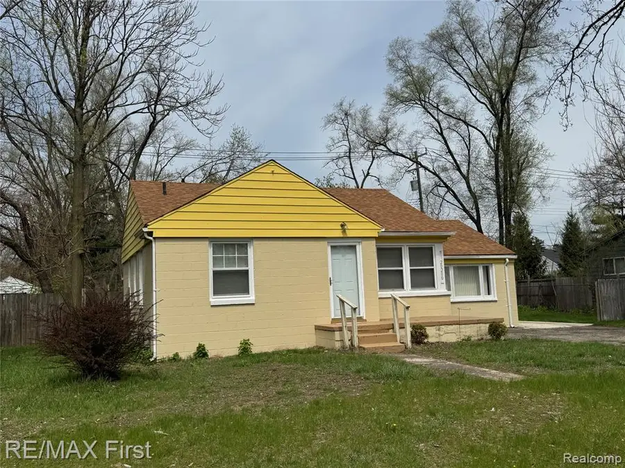 20200 Westhampton, Southfield, MI 48075 - #2