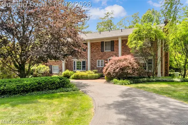 2620 Wendover, Bloomfield Hills, MI 48302