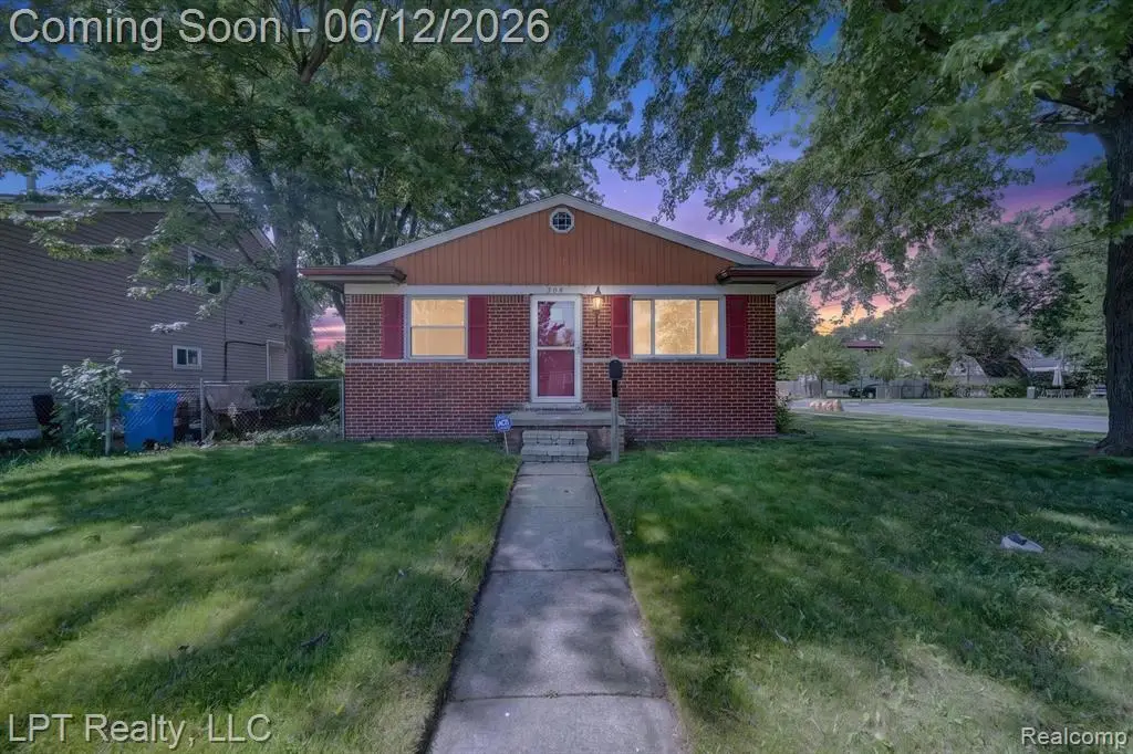806 E Barrett, Madison Heights, MI 48071 - #1