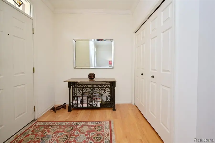 3263 Camden, Troy, MI 48084 - #3
