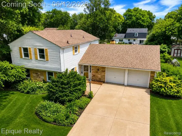 4856 Danbury, Troy, MI 48085