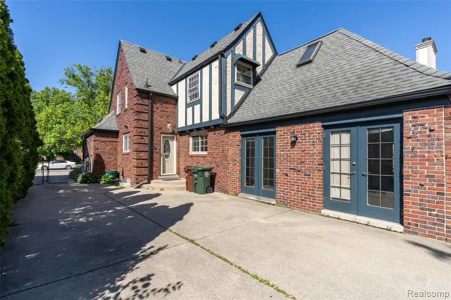 1481 Oxford, Grosse Pointe Woods, MI 48236 - #3