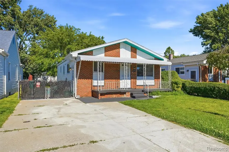 32000 Saint Margaret, Saint Clair Shores, MI 48082 - #2