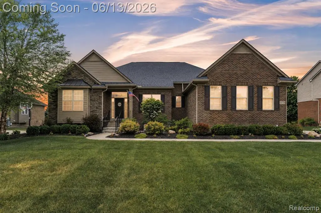 23719 Stoneleigh, South Lyon, MI 48178 - #1