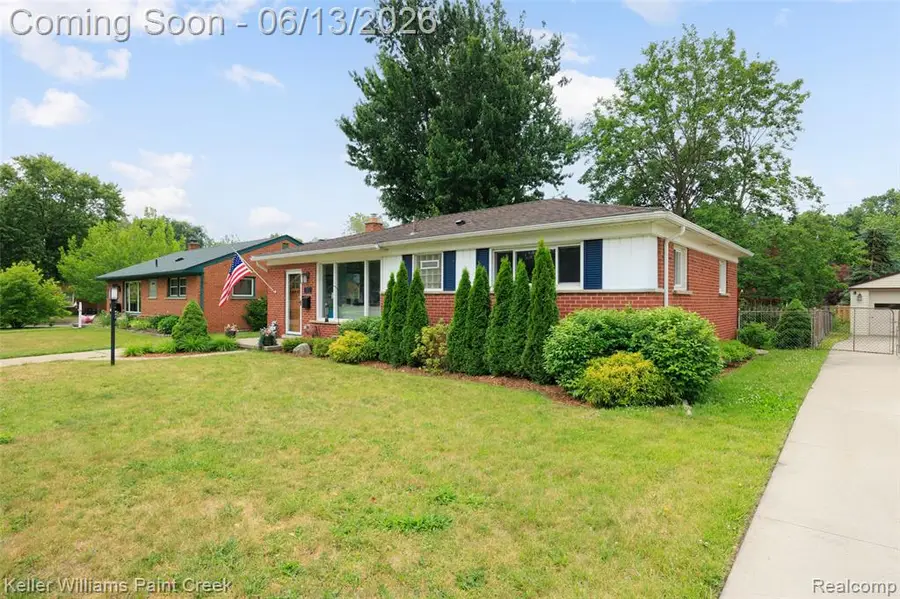 35327 Hathaway, Livonia, MI 48150 - #2