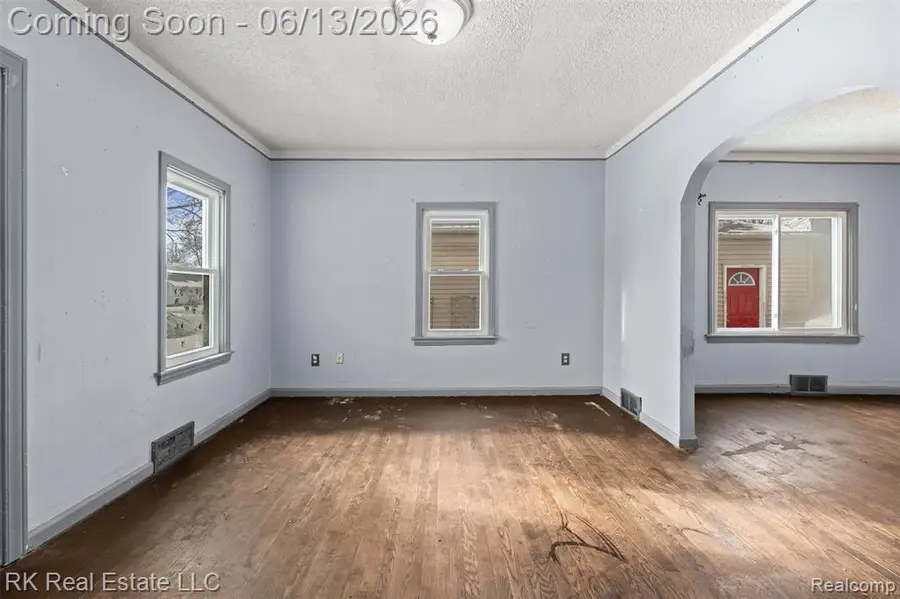 1125 E Hayes, Hazel Park, MI 48030 - #2