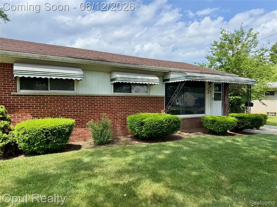 26362 Margareta, Redford, MI 48240 - #2