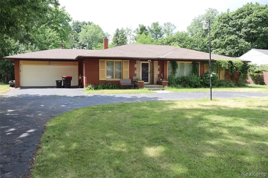 23521 Lee Baker, Southfield, MI 48075 - #3
