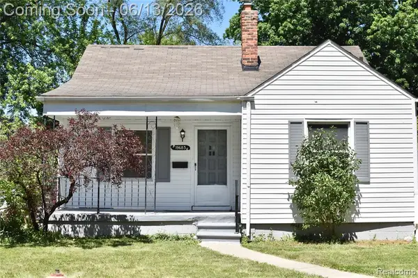 19685 Washtenaw, Harper Woods, MI 48225