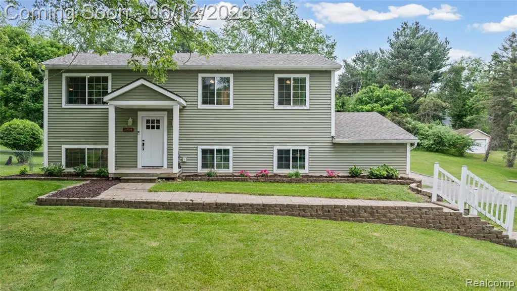 2904 Sun Terrace, Hartland, MI 48353 - #1