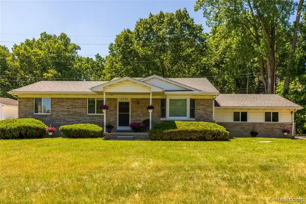 13390 Cogswell, Romulus, MI 48174