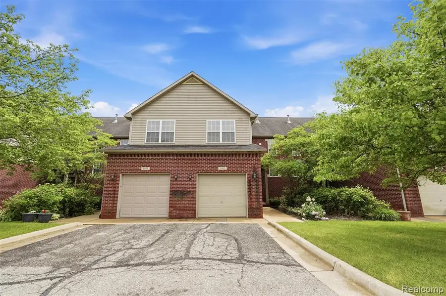 5953 High Point #29, Brighton, MI 48116 - #3