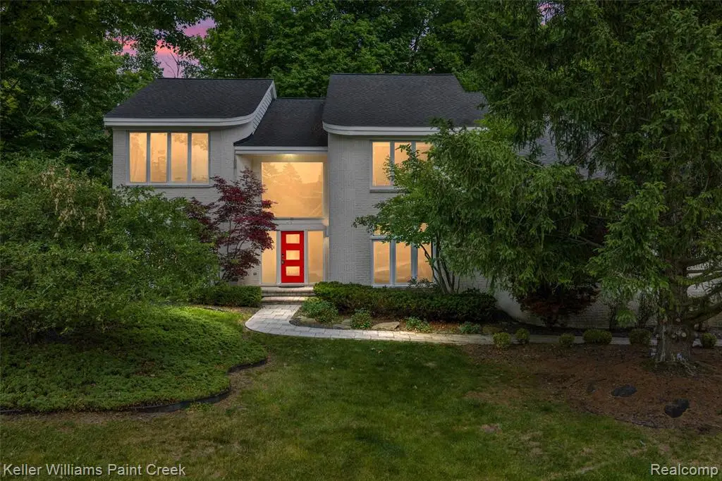 25626 Gina, Novi, MI 48374 - #1