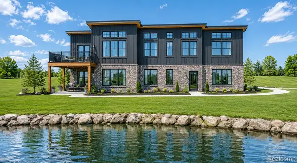 TBD Cooley Lake, White Lake, MI 48386