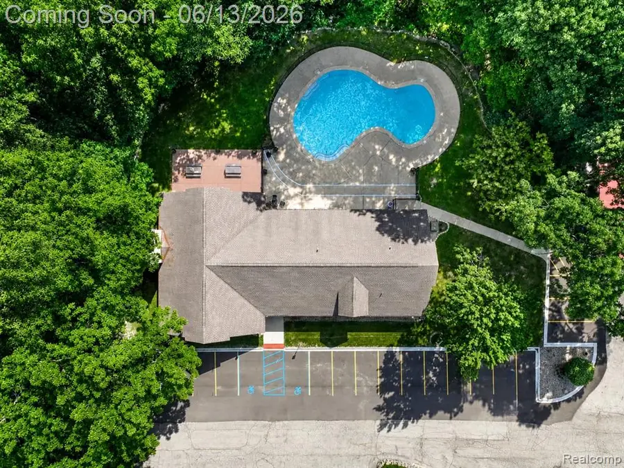 7592 Woodview #4, Westland, MI 48185 - #3