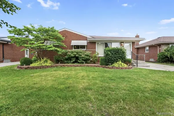 3310 Maidstone, Trenton, MI 48183