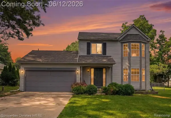 124 Rexton, Novi, MI 48377