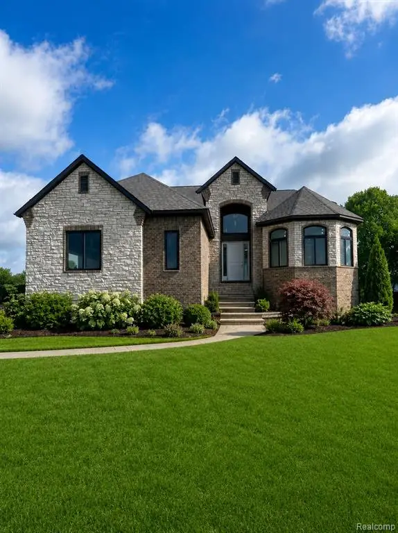 5853 Saratoga, Oxford, MI 48371 - #1