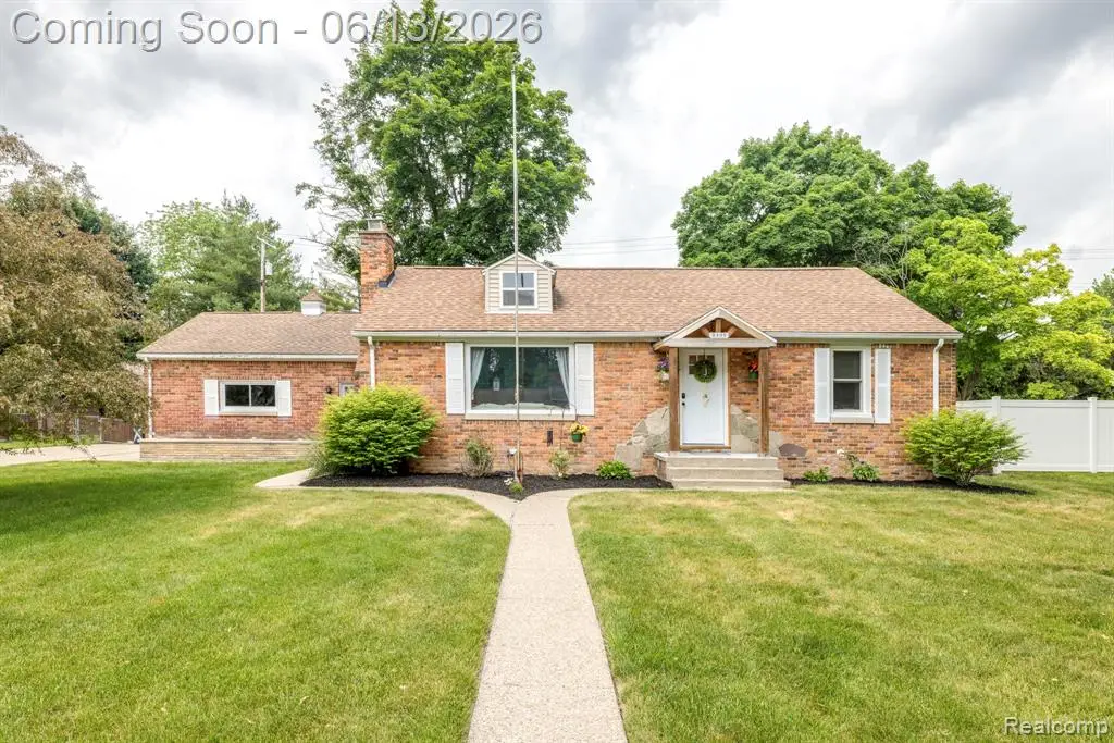 2435 Sharon, Port Huron, MI 48060 - #1