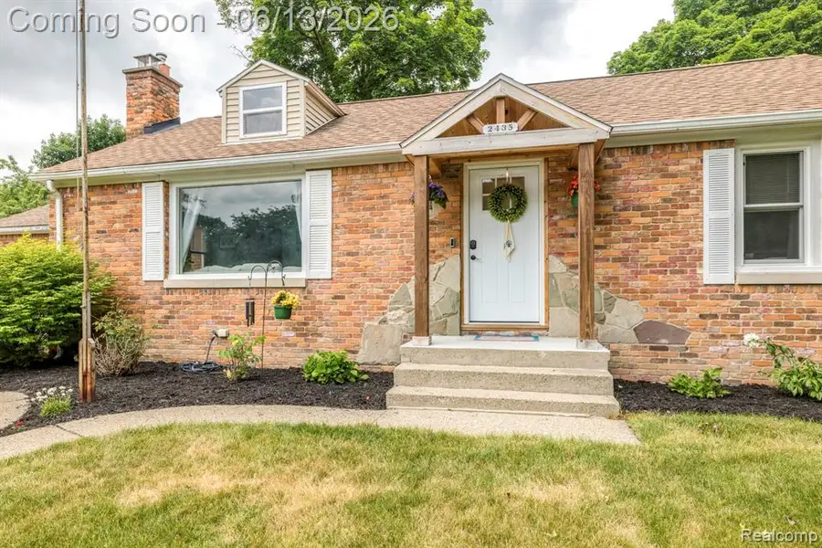 2435 Sharon, Port Huron, MI 48060 - #2