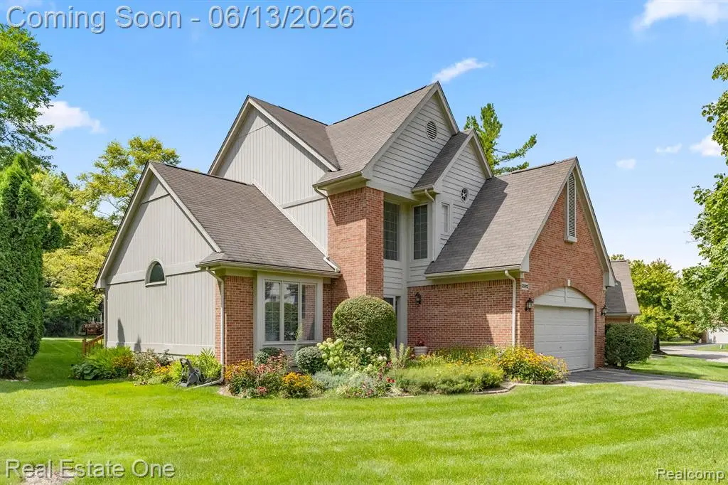30612 Sequoia, Farmington Hills, MI 48331 - #1
