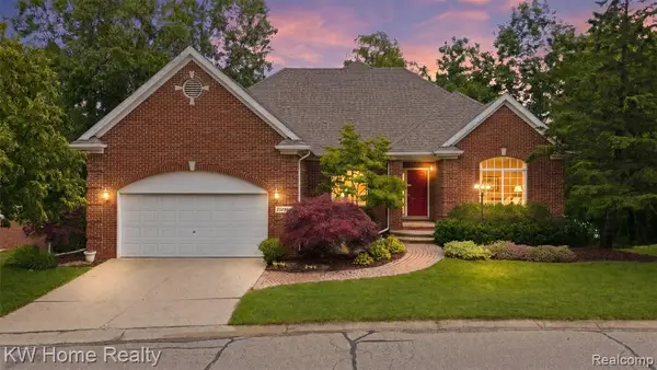 23184 Mission, Farmington Hills, MI 48335