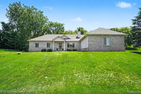 6030 N Bryan, White Lake, MI 48383