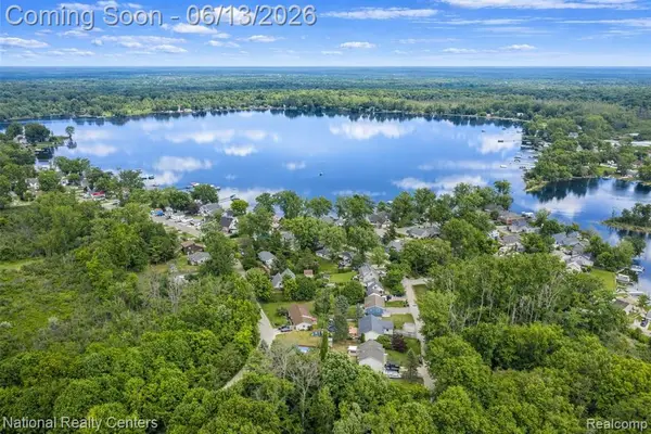 7451 Garland, Brighton, MI 48116