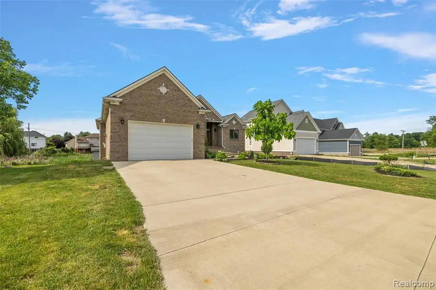 1820 Crimson Ridge, Commerce, MI 48390 - #3