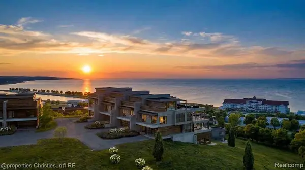 3575 Charlevoix #11, Petoskey, MI 49770