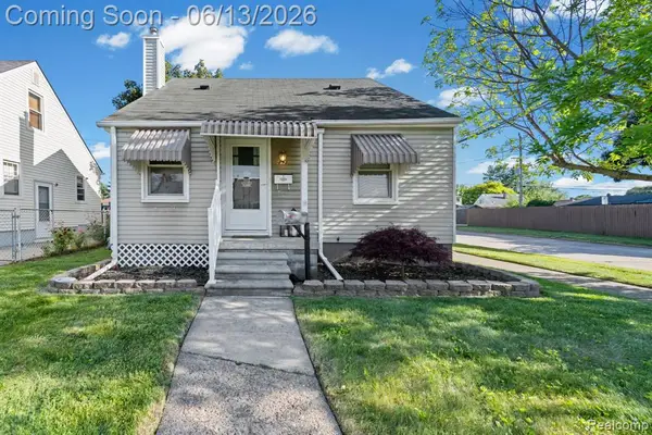893 Ford, Lincoln Park, MI 48146