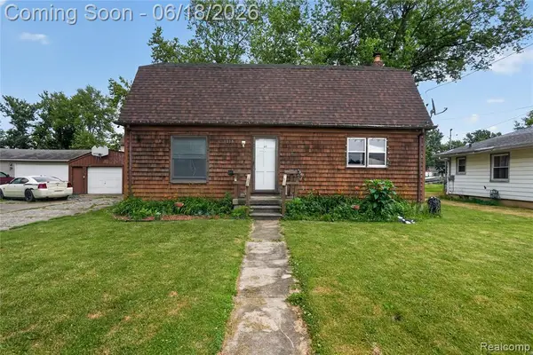 3818 N Averill, Flint, MI 48506