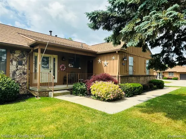12104 Lexington #3, South Lyon, MI 48178