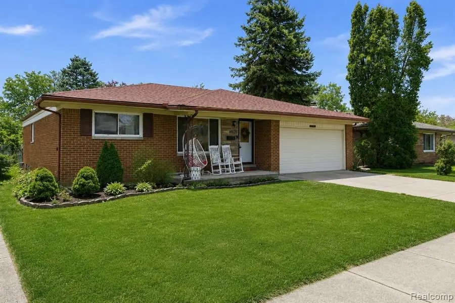 32808 Wareham, Warren, MI 48092 - #2