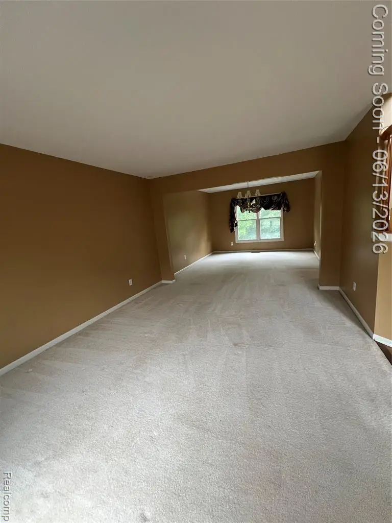 45475 Irvine, Novi, MI 48374 - #3