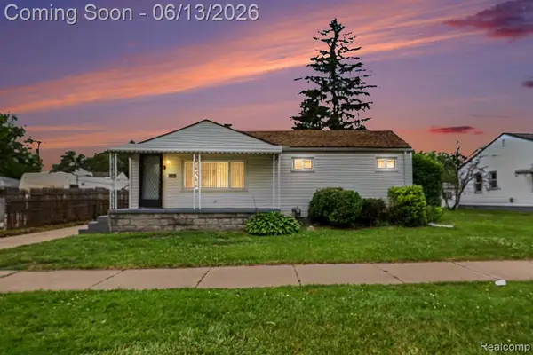 25383 Lawn, Roseville, MI 48066