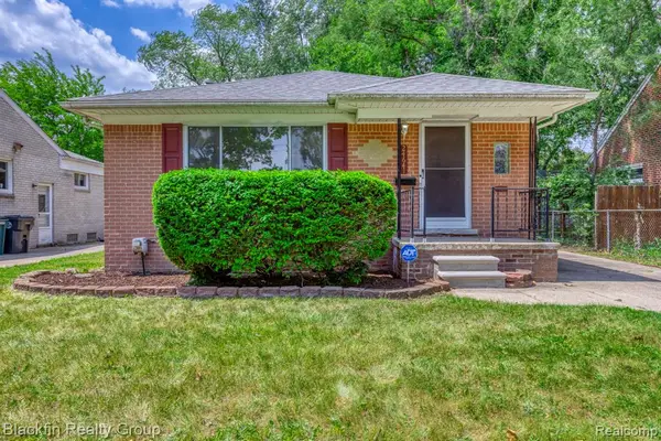 24641 Ridgedale, Oak Park, MI 48237