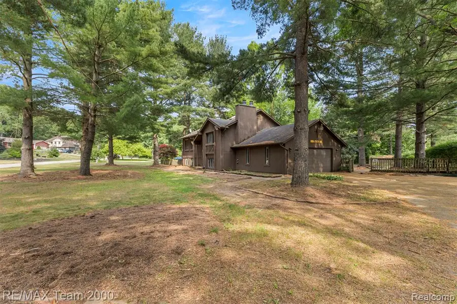 5445 Pine View, Ypsilanti, MI 48197 - #3
