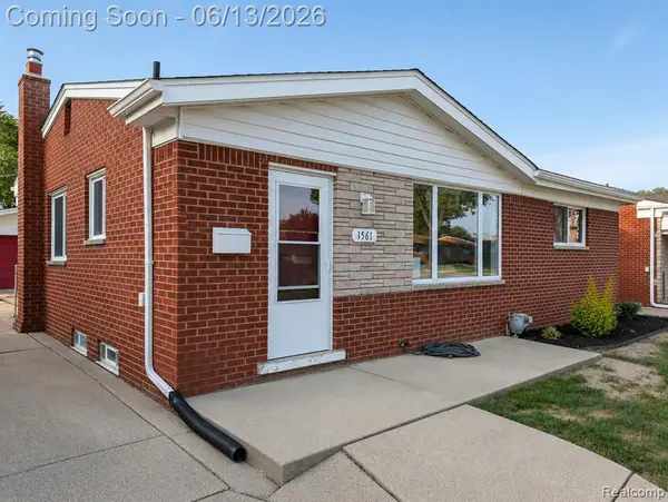 1561 Nottingham, Madison Heights, MI 48071