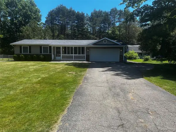 5440 Deland, Flushing, MI 48433