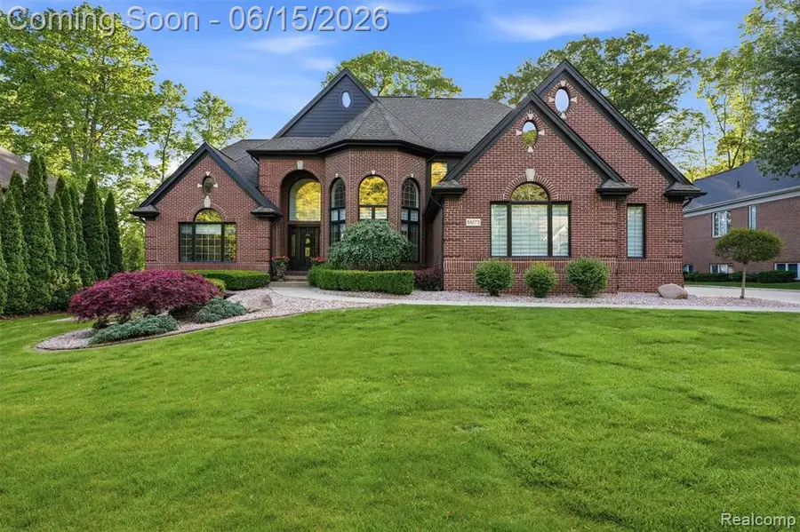 56173 Parkview, Utica, MI 48316 - #2