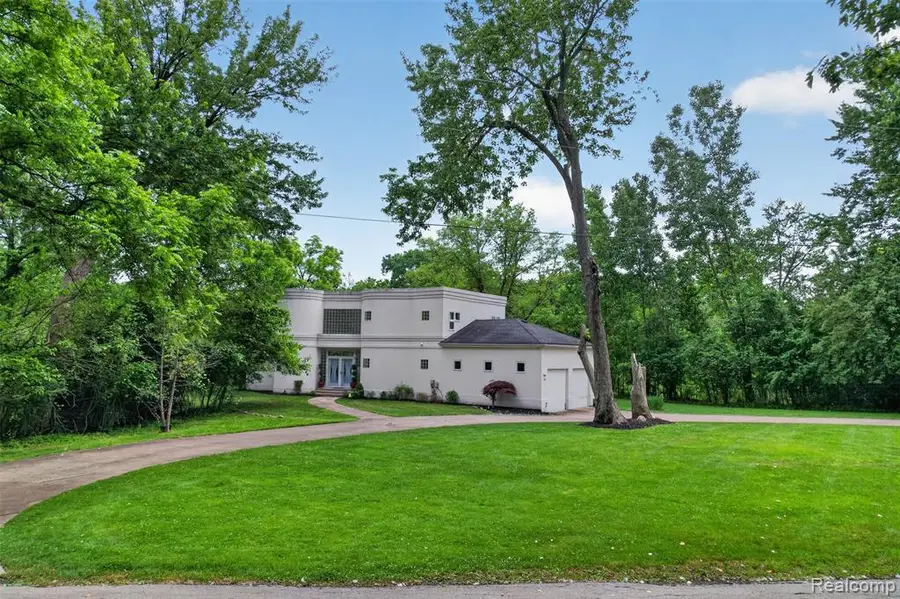 4845 Bryn Mawr, Bloomfield Hills, MI 48301 - #2
