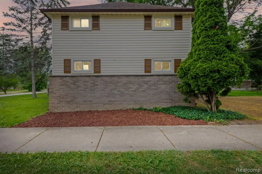 7993 Church, Grosse Ile, MI 48138 - #2