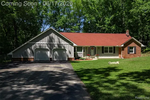 2915 Dunsary, Brighton, MI 48114