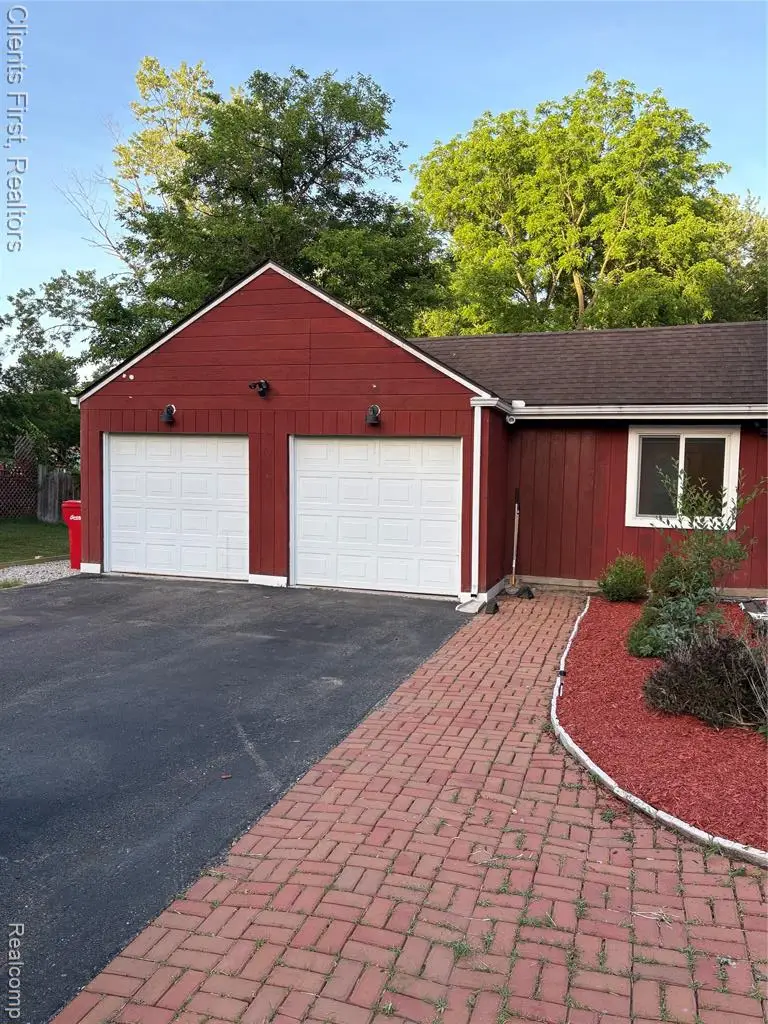 24162 Gleneyrie, Southfield, MI 48033 - #2